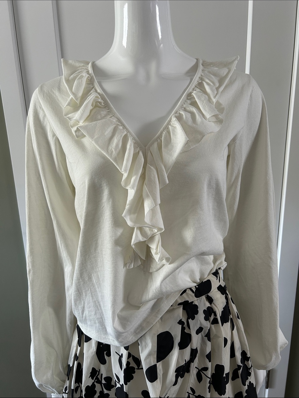NATION LTD Giorgio Flouncetop in Porcelain | Size Small | New With Tags - Picture 3 of 16
